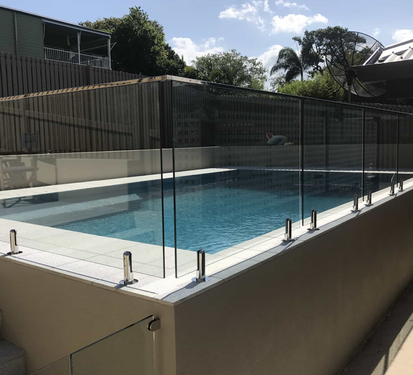 glass pool fencing content img