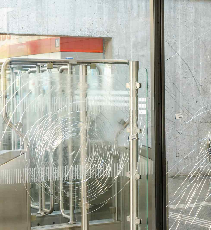 shopfront glass broke img 1